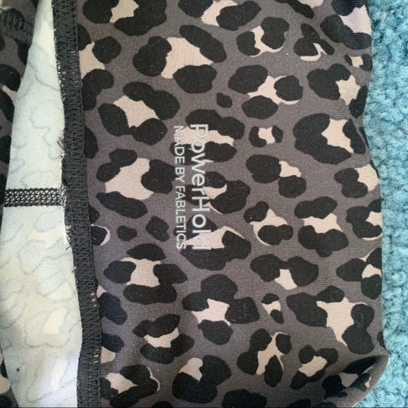 Mila High Waisted Pocket Capri Cheetah/Leopard - Picture 2 of 5